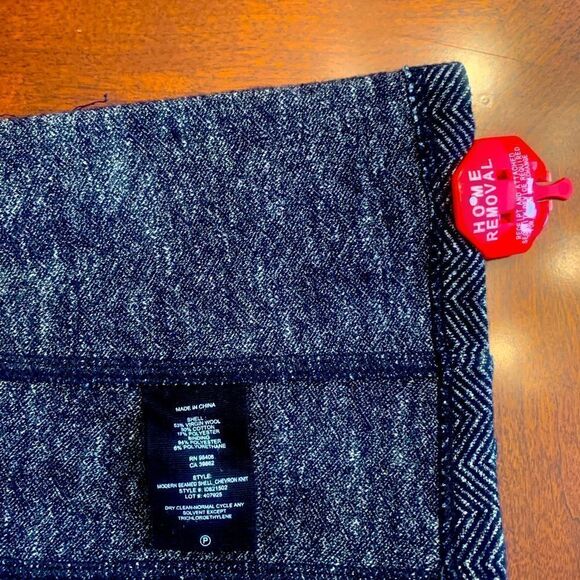 💕Theory wool elegant modern Navy Multi Chevron knit💕, NWT - Picture 5 of 5